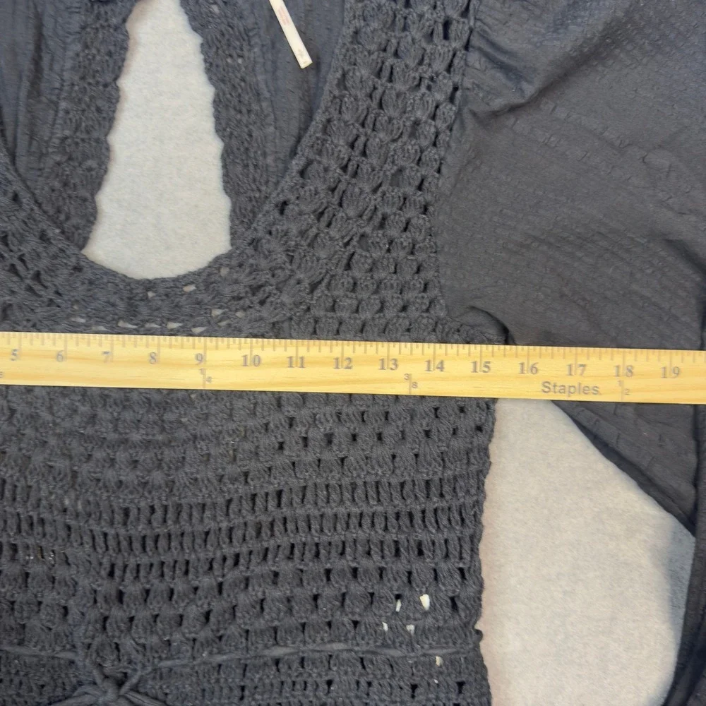 Free People Black Crochet Knit Long Sleeve Boho Crop Top Open Back Small